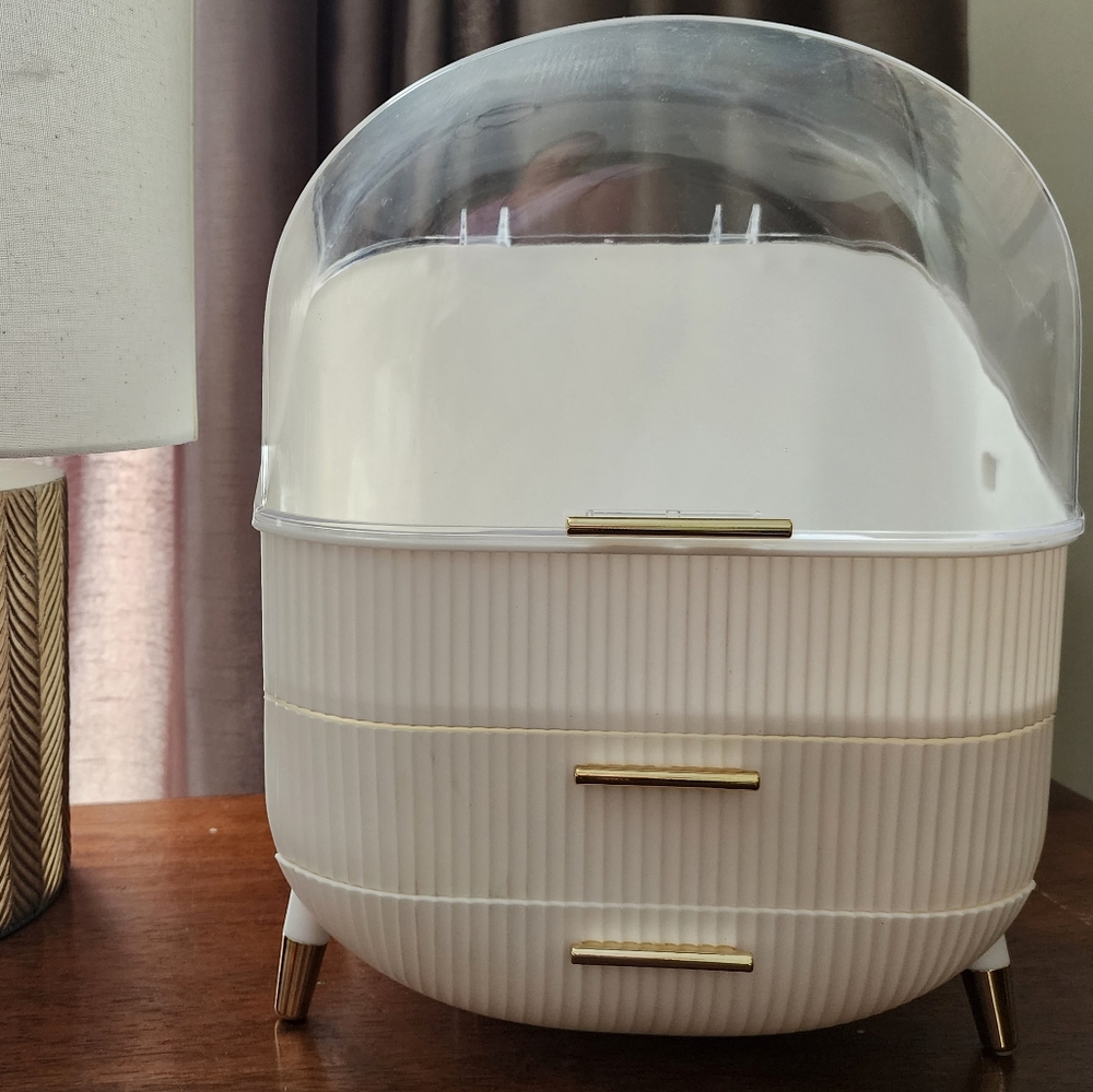Large Cosmetic Luxury Makeup Organizer Plastic Acrylic Storage Container